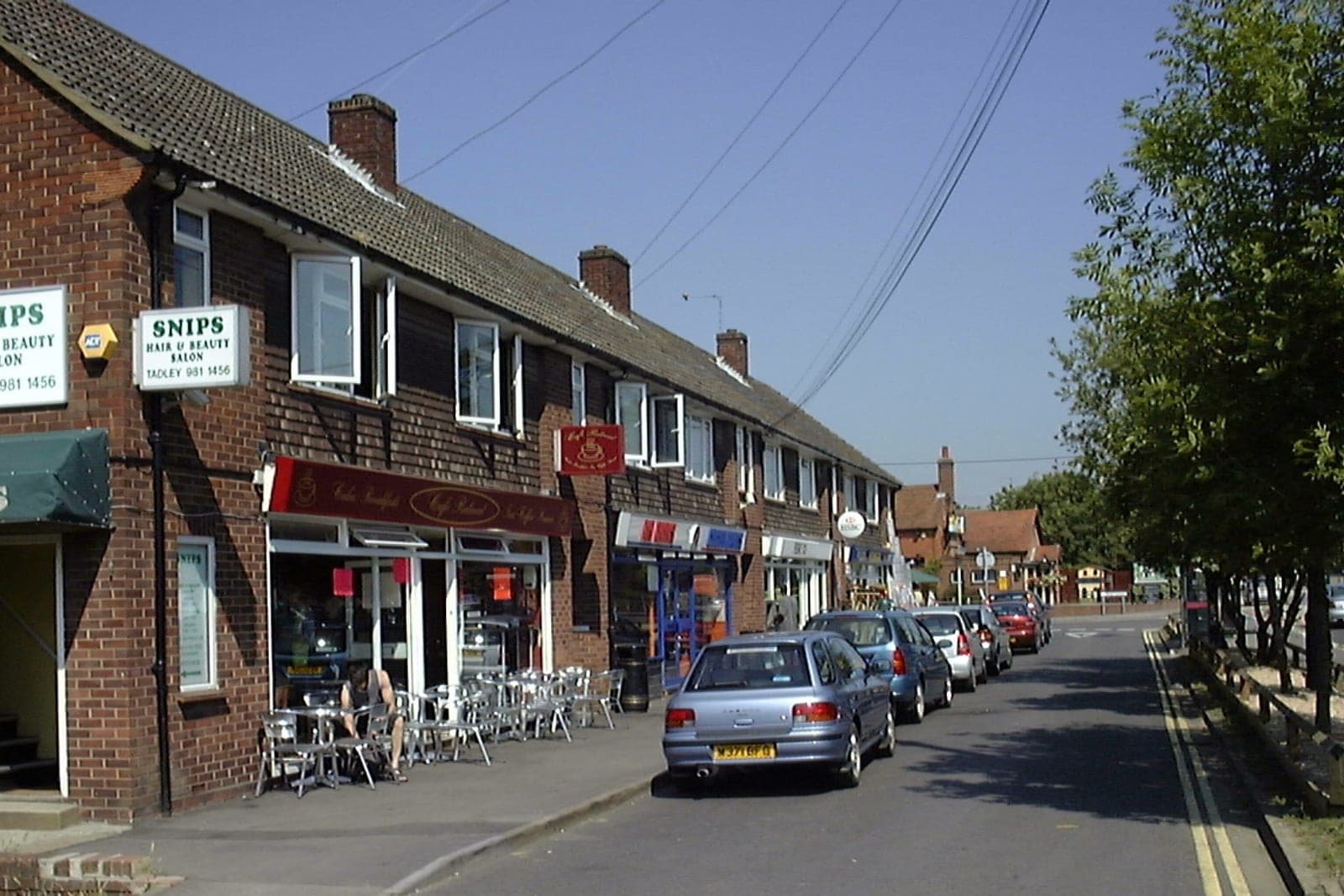shops on Mulfords Hill, Tadley, Hampshire